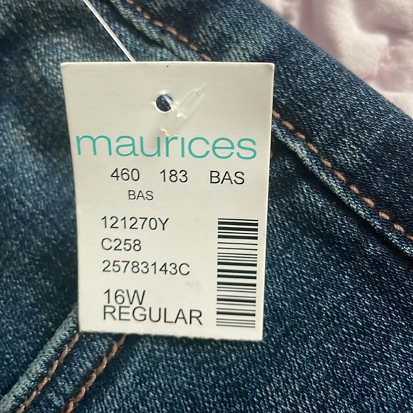 NWT Maurices Stretchy Jeans Size 16 - Picture 3 of 4